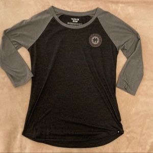 Hurley 3/4 Sleeve Tee Size S